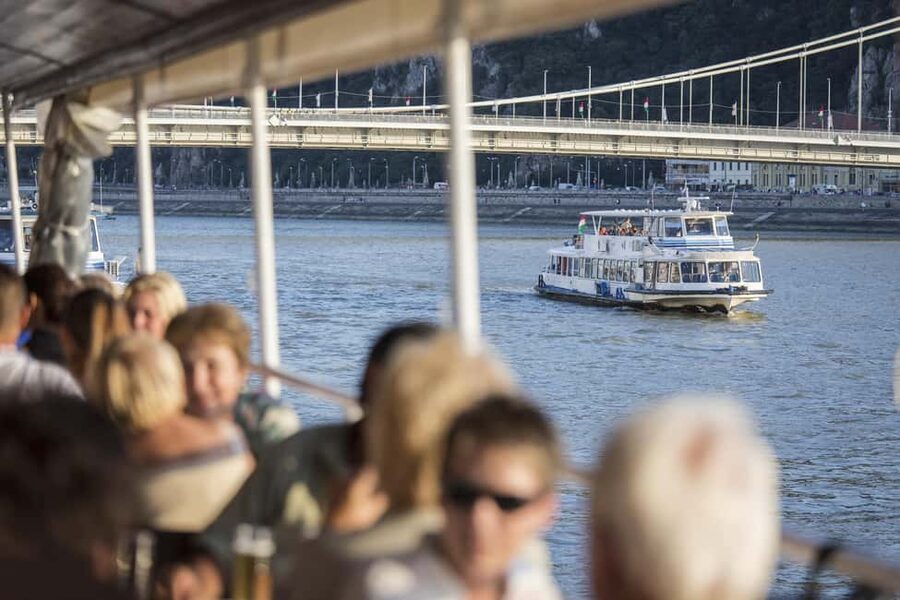 Budapest: Daytime Hop-on Hop-off Cruise with Welcome Drink - Key Things I’d Put on Your Radar