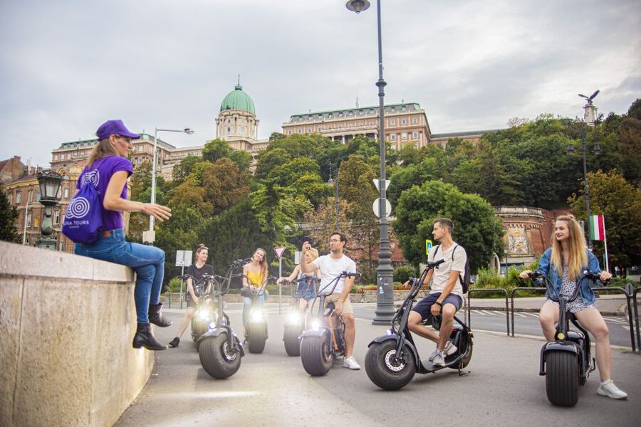 Budapest: E-Scooter Top Sights Tour with Fisherman's Bastion - Getting to the start: Deák Ferenc tér to scooter in minutes