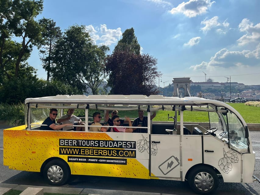 Budapest: eBeerBus Sightseeing Tour - An electric beer bus that makes sightseeing social