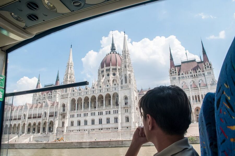 Budapest: Floating Bus Tour by Land and Water - What you do and don’t get on the river
