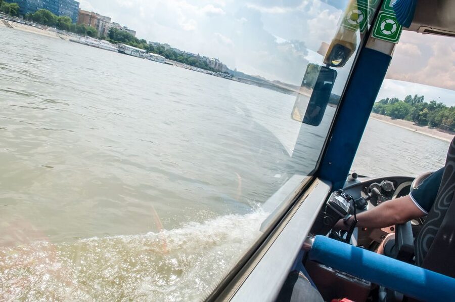 Budapest: Floating Bus Tour by Land and Water - Comfort, rules, and little practical details that affect your trip