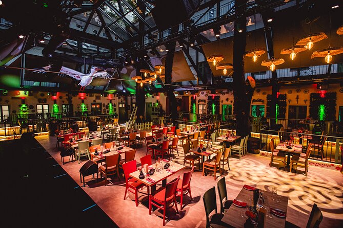 Budapest: Folklore Revue Show with Unlimited Dinner & Drinks - Location in Budapest: Getting to Síp u. 27 Easily
