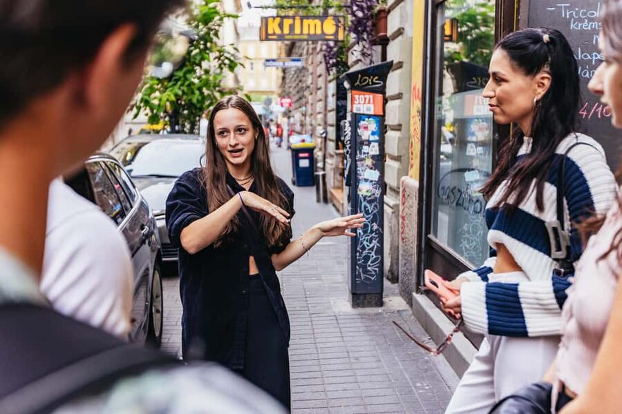 Budapest Food Walking Tour: Eat, Sip & Explore Like a Local - The drink pairing plan: beer, pálinka, Tokaji, and alcohol-free choices
