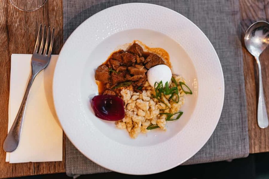 Budapest Food Walking Tour: Eat, Sip & Explore Like a Local - Soup, lángos, and the joy of eating like a Budapest regular