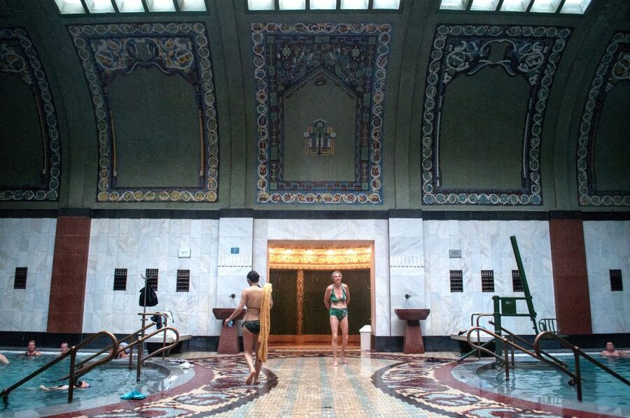 Budapest: Full-Day Gellért Spa Ticket - Sauna and Steam Time: Bring What You Need, Skip What You Don’t