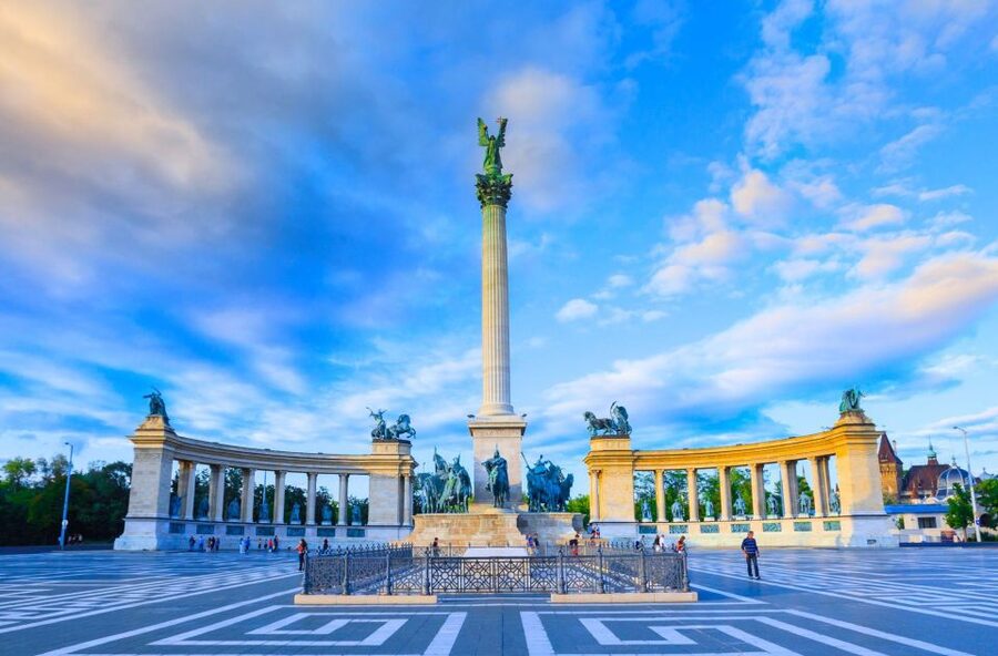 Budapest Full-Day Private Guide Services - Pickup, Languages, and Making the Day Actually Work