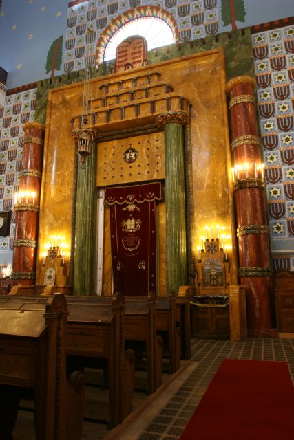 Budapest Grand Half-Day Jewish Heritage Tour - What this tour is really like: pace, questions, and how long 4 hours feels