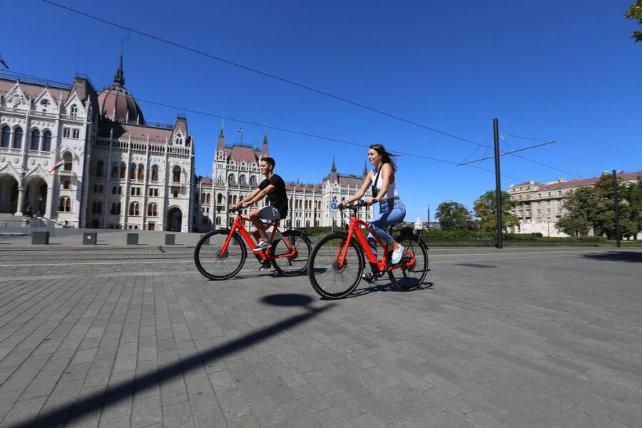Budapest: Guided Downtown Electric Bike Tour - Opera House to St. Stephen’s Basilica: Budapest’s Religious and Civic Big Leagues