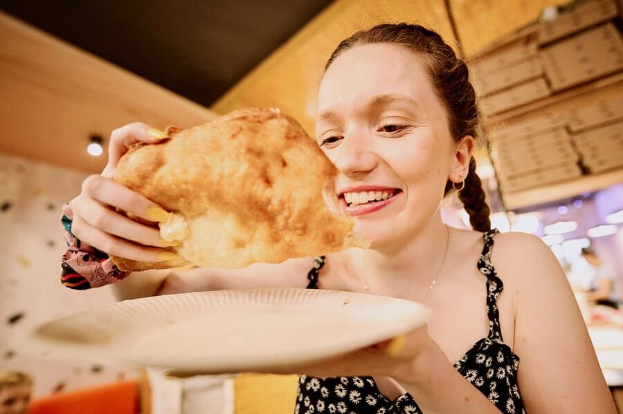 Budapest: Guided Food Tour with Wine, Beer, and Shots - The Kazinczy Street Synagogue start: where the food story begins