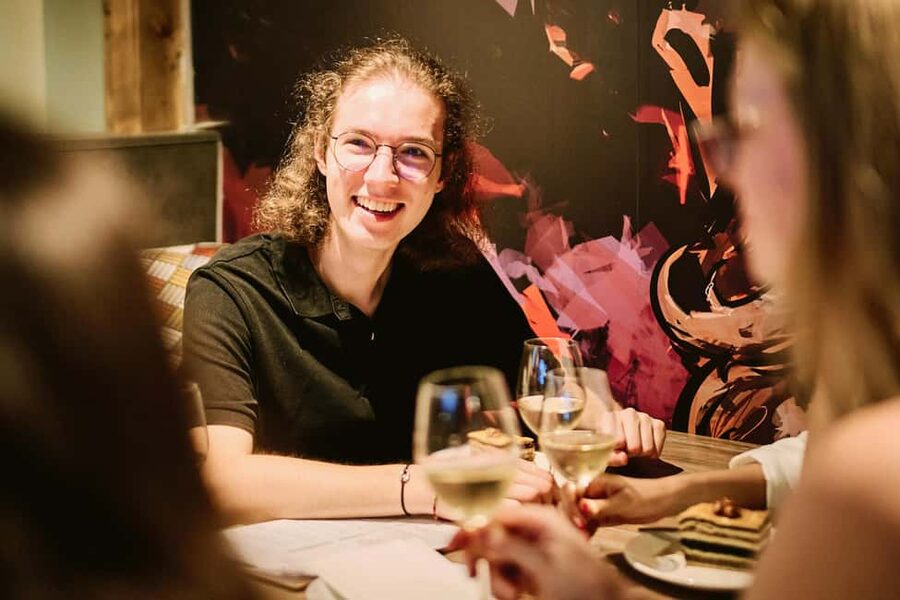 Budapest: Guided Street Food Tour with Sweet Wine - Timing and group size: 150 minutes that don’t feel rushed