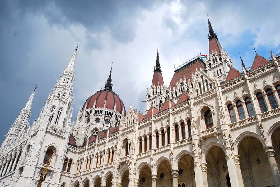 Budapest: Guided Walking Tour of Pest - Key highlights worth your attention