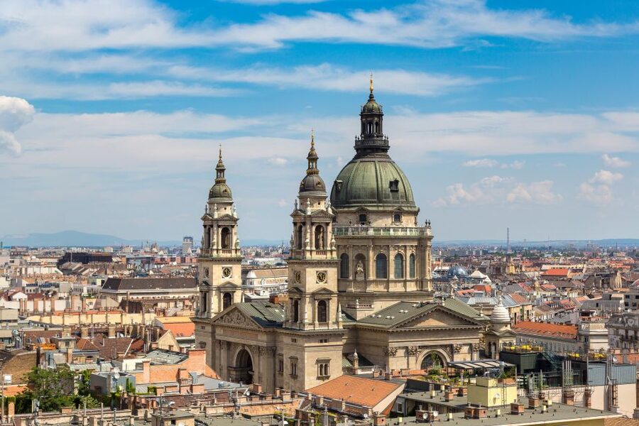 Budapest: Guided Walking Tour of Pest - Hidden alleyways and side streets: how the guide makes the route click