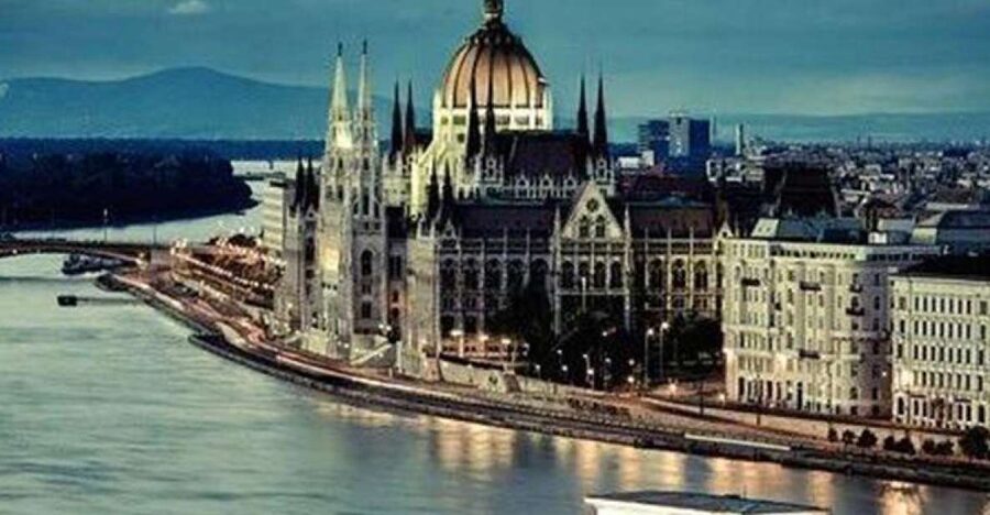 Budapest: Half-Day Highlights Small Group Private Tour - Price and value for a small private group