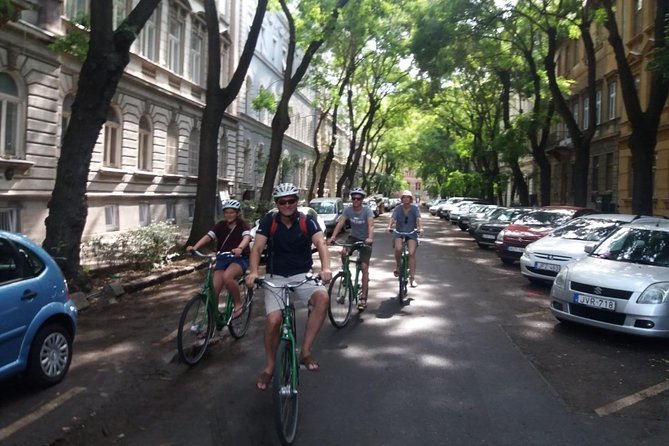 Budapest Highlights Bike Tour - Stop 1: Szabadság tér and the Soviet Monument Story