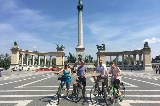 Budapest Highlights Bike Tour - Getting Rolling: Meeting Point, Bike Setup, and Ride Comfort