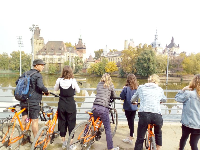 Budapest: Historic Downtown Bicycle Ride with Scenic Views - Key highlights worth your time