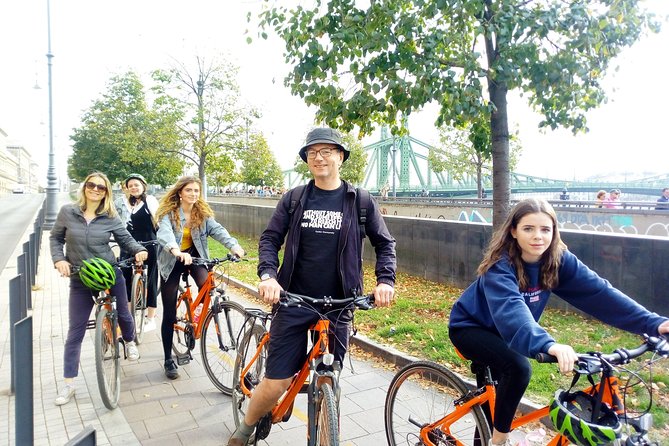 Budapest Historic Downtown Bicycle Tour in small groups - Why this Budapest bike route works so well in half a day