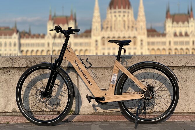 Budapest: Historic Downtown ride on E-Bicycles Buda & Pest - Key Highlights That Make This Budapest E-Bike Tour Worth It
