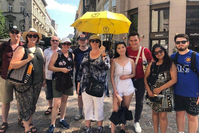 Budapest Historical Sightseeing - Free Walking Tour - Guides, group size, and hearing the story without missing details