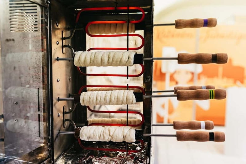 Budapest: Hungarian Chimney Cake Workshop in the City Center - Key Points Before You Go