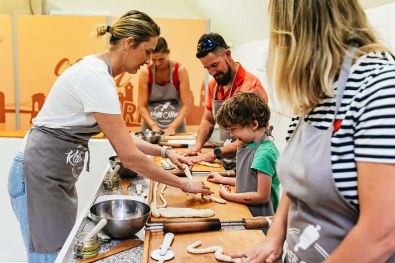 Budapest: Hungarian Chimney Cake Workshop in the City Center - Hands-On Cooking Class: 75 Minutes That Actually Move