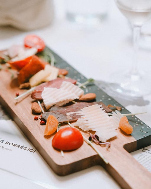 Budapest: Hungarian Gastro Cellar and Assisted Tastings - Hungarian dishes you can recognize, even if the menu changes