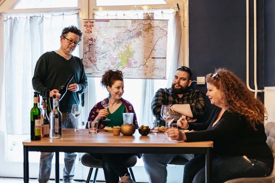 Budapest: Hungarian Wine Tasting with 8 Wines and Tapas - Why Hungarian wine works so well in Budapest