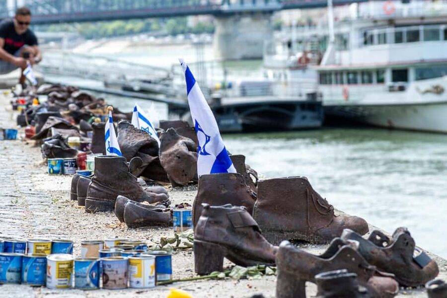 Budapest Jewish Ghetto History Private Guided Walking Tour - Price and Logistics: Is $155 per Person Good Value?