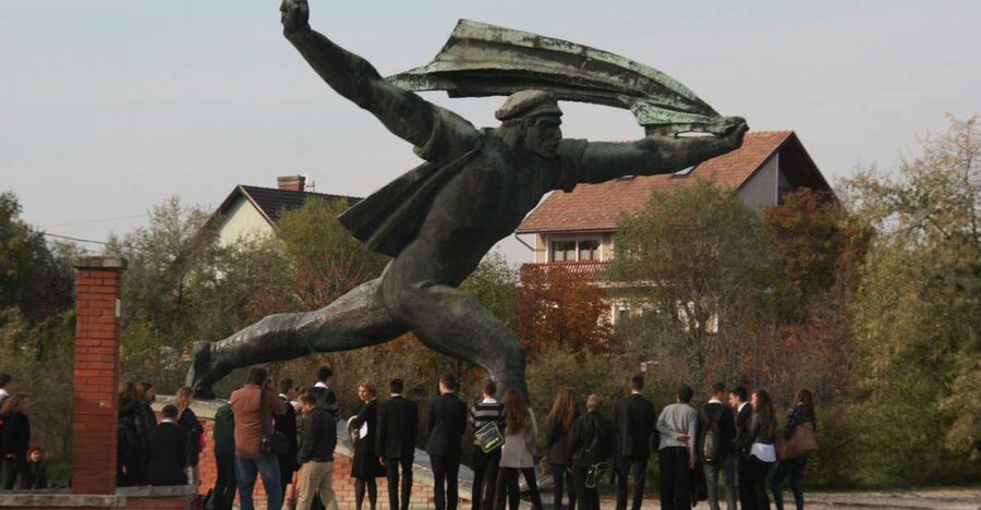 Budapest: Memento Park and Icons of Communism Guided Tour - Who this tour suits best in Budapest