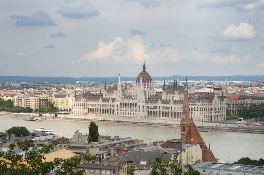 Budapest: Multilingual Highlights Tour - Matthias Church Exterior and Fishermen’s Bastion Views
