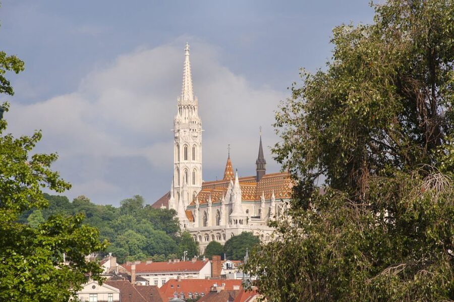 Budapest: Multilingual Highlights Tour - Where to Meet and What to Bring (So You Don’t Lose Time)