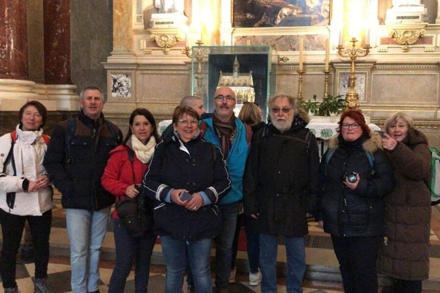 Budapest : Must-see attractions walking tour - Vigadó Square and the Habsburg banquet story