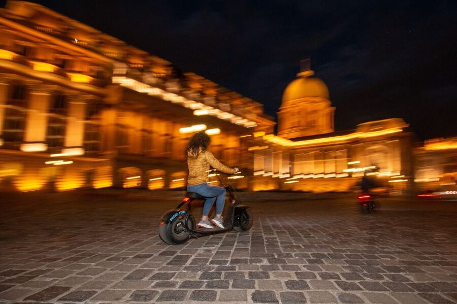 Budapest: Night Tour on MonsteRoller e-Scooter - Castle-bazaar photo stop: where the night atmosphere starts