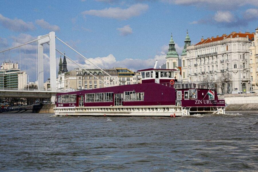 Budapest: Nighttime or Daytime Sightseeing Cruise - Who This Danube Cruise Is Best For