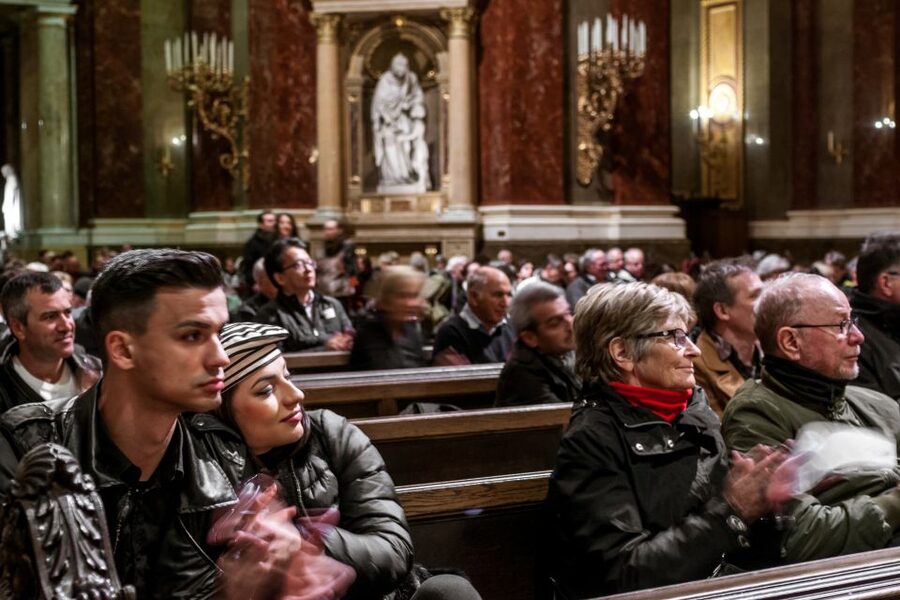 Budapest: Organ Concert in St. Stephen's Basilica - Ticket Categories and Seating Rows: How to Choose Smartly