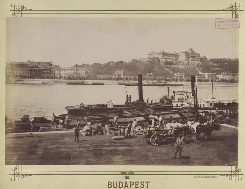 Budapest: Parliament Panorama Cruise with Törley Prosecco - International Days: Student Discounts and Country-Themed Treats