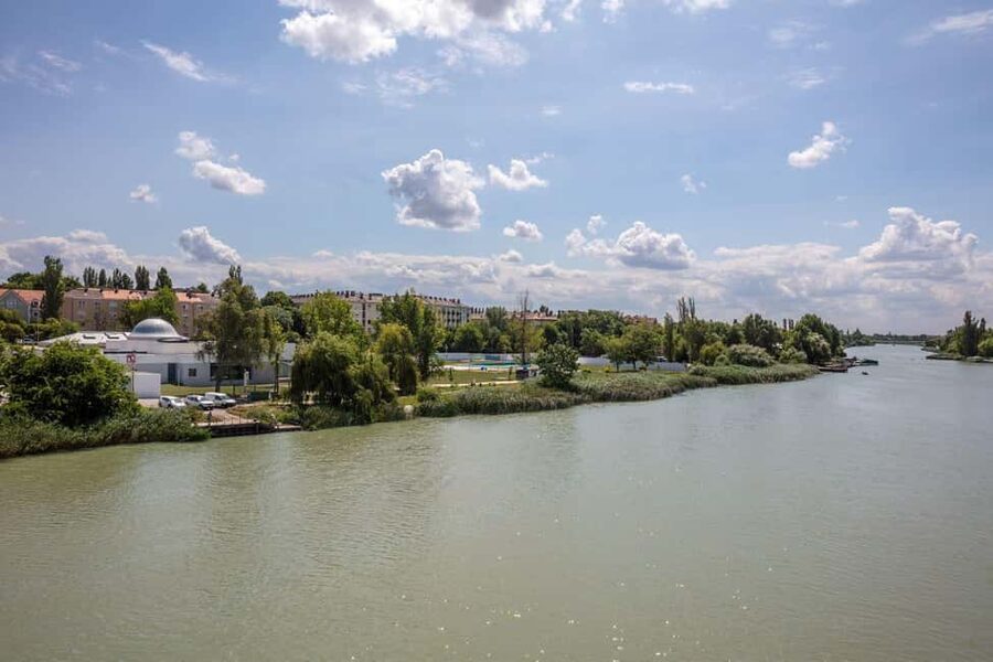 Budapest: Pesterzsébet Salt-Iodine Spa & Sauna World Ticket - Open-air bath and Danube views: the moment the place turns scenic