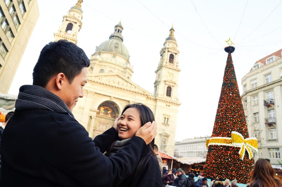 Budapest: Photo Session with Professional Local Photographer - Small Group Size: Better Focus, Less Crowd Chaos