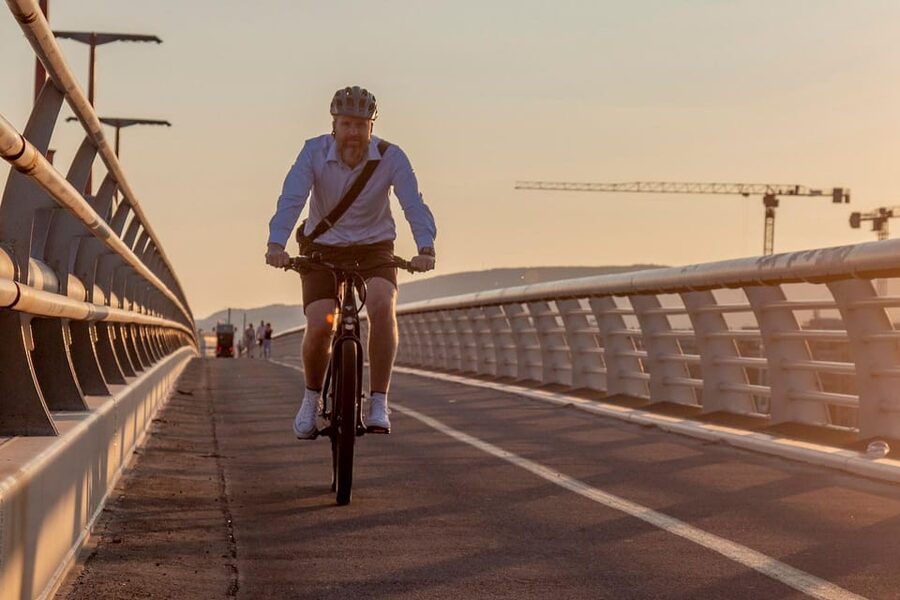 Budapest: Premium E-Bike Rental - Premium e-SUV power near downtown: what you’re really renting