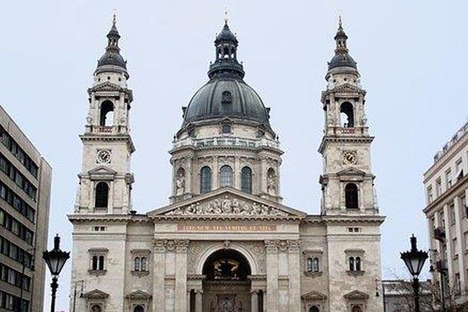 Budapest Private 2 hrs. Mercedes Sightseeing Tour - Private Mercedes Ride: how the 2 hours really feel