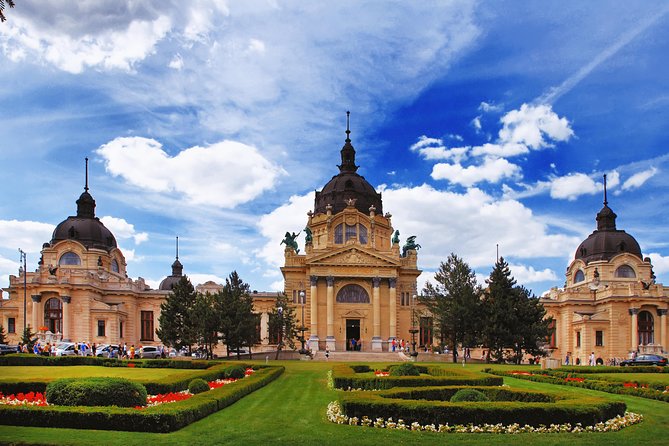 Budapest: Private 4-Hour Walking Tour with a Local - A private half-day in Budapest that follows your interests