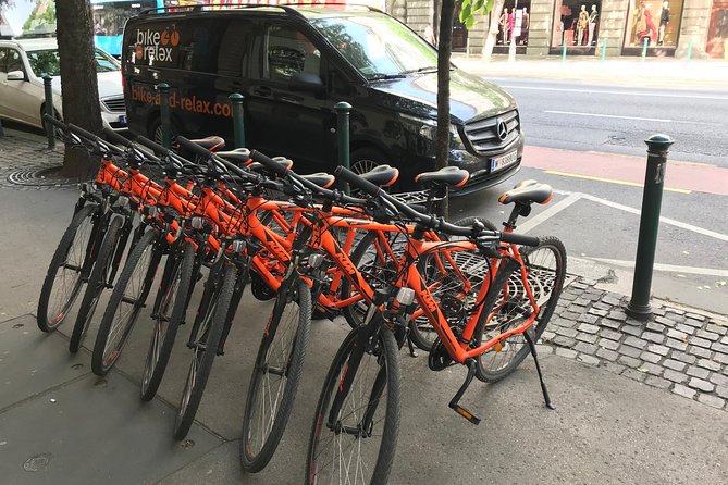 Budapest: Private Adventure Sightseeing Bicycle Tour - What the time plan feels like on the ground