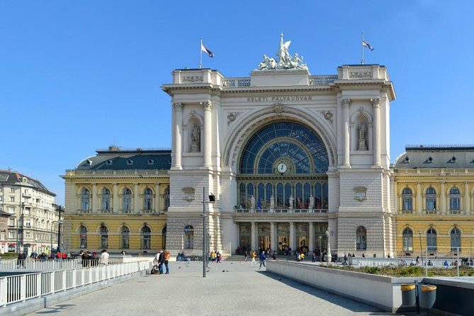 Budapest Private Arrival Transfer: Railway station to hotels - Why a Timed Train-Station Pickup Matters in Budapest