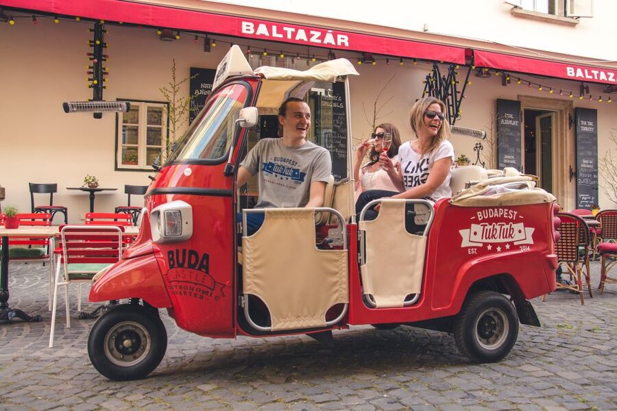 Budapest: Private City Tuk-Tuk Tour & Boat Cruise - The Buda side: Citadel views, Castle District scenes, and the unification story