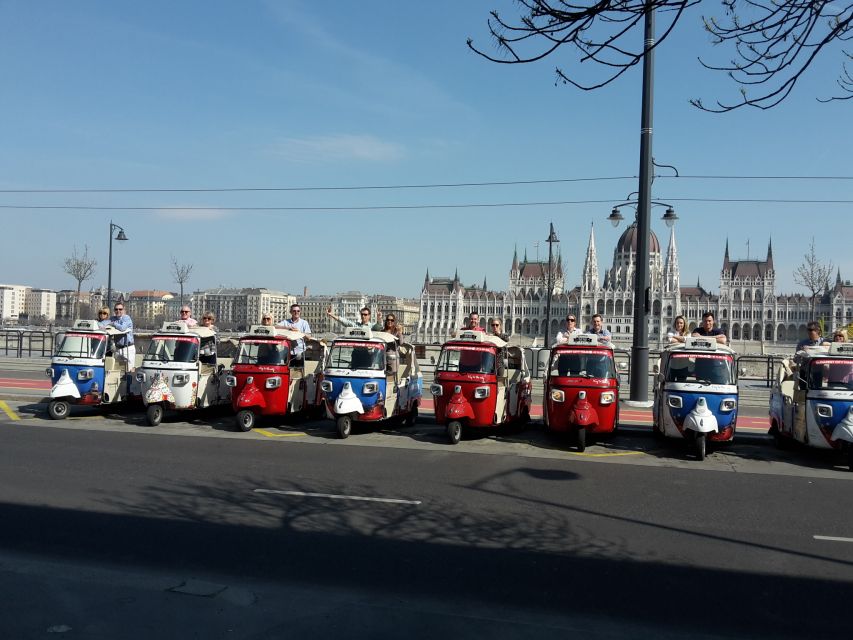 Budapest: Private City Tuk-Tuk Tour & Boat Cruise - Jewish Quarter and Market Hall: history and everyday life in the same glance
