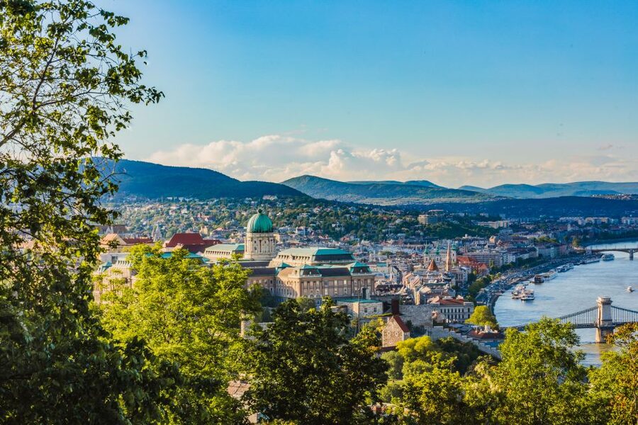 Budapest: Private Custom Tour with a Local – Icons & Gems - Who should book this private Budapest walk?