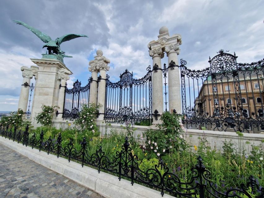 Budapest: private deluxe tour with a native, in Spanish - Key highlights worth planning for