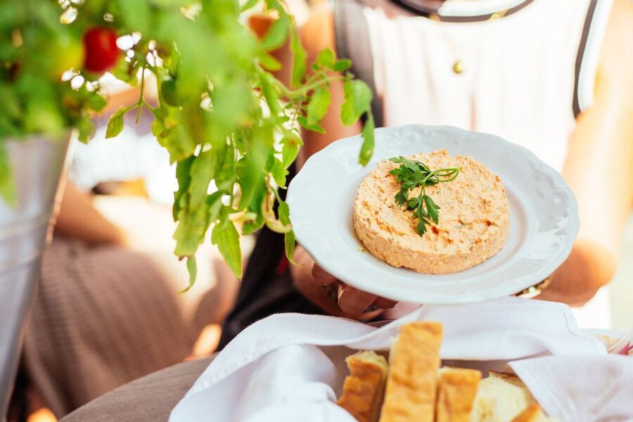 Budapest: Private Food Tour – 10 Tastings with Locals - Szimpla Kert and ruin-bar stops: the fun side of Budapest culture