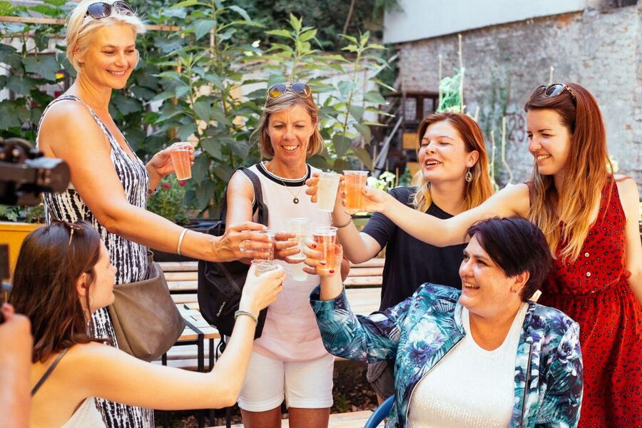 Budapest: Private Food Tour – 10 Tastings with Locals - The Great Synagogue gets a spot on the route
