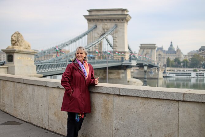 Budapest Private Guided Tour with Photoshoot - Small(2hrs) - Stop 4: Korzo to the Danube Embankment (Dunakorzo) for big sightlines